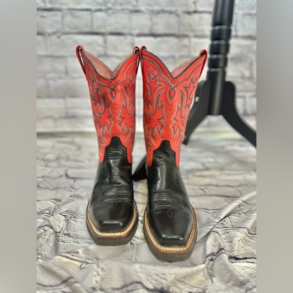 Ariat Shoes - Ariat Women’s Black & Red Western Cowboy Boots – Style 17204 Size 7.5B